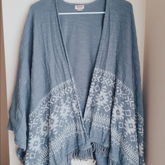 Women’s plus size poncho cardigan - Picture 1 of 2